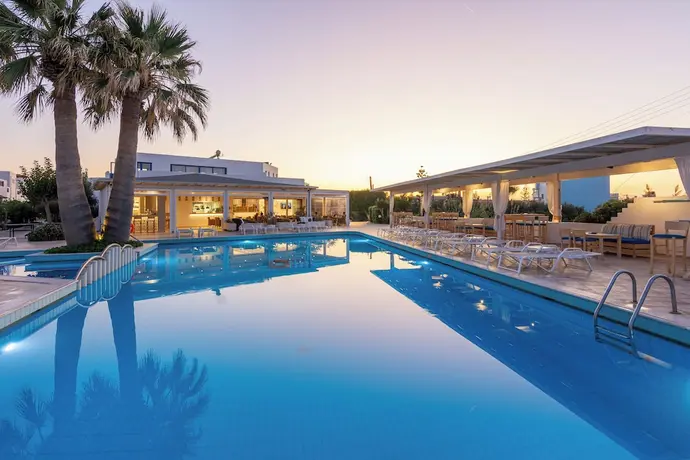 Ilios Suites, Primary image