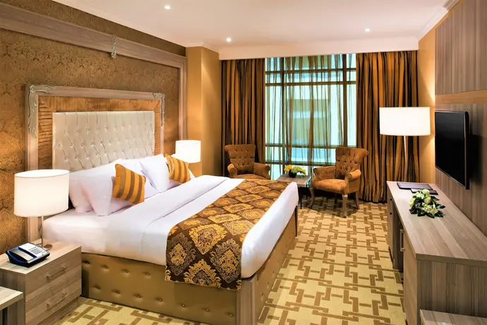 Sapphire Plaza Hotel, Primary image