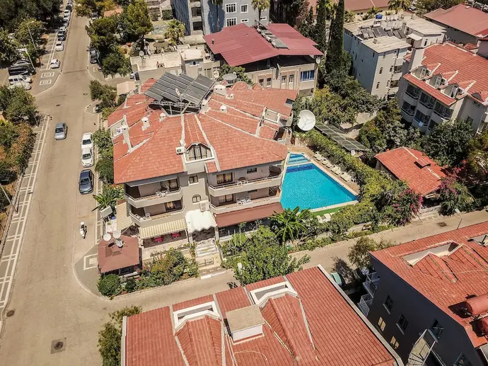 Kamelya Apartments, Primary image