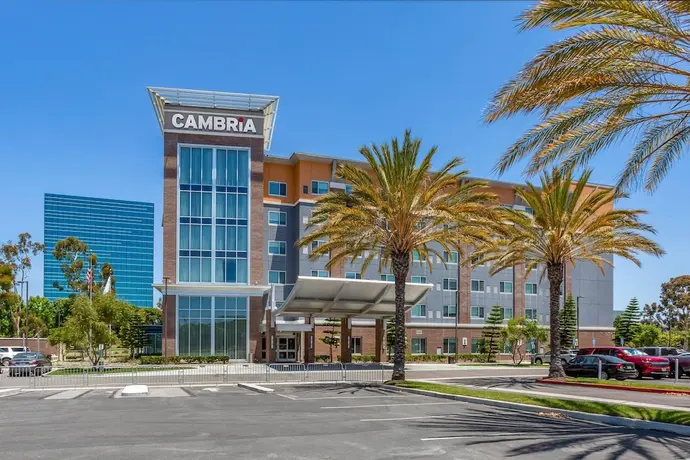 Cambria Hotel LAX, Primary image