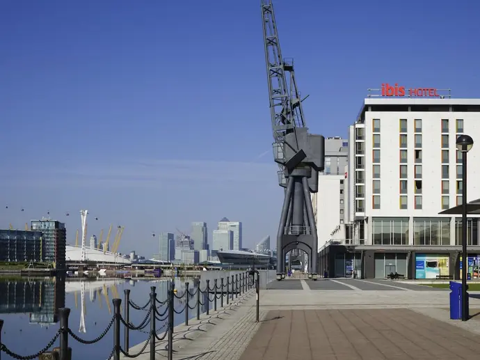 ibis London Excel Docklands, Primary image