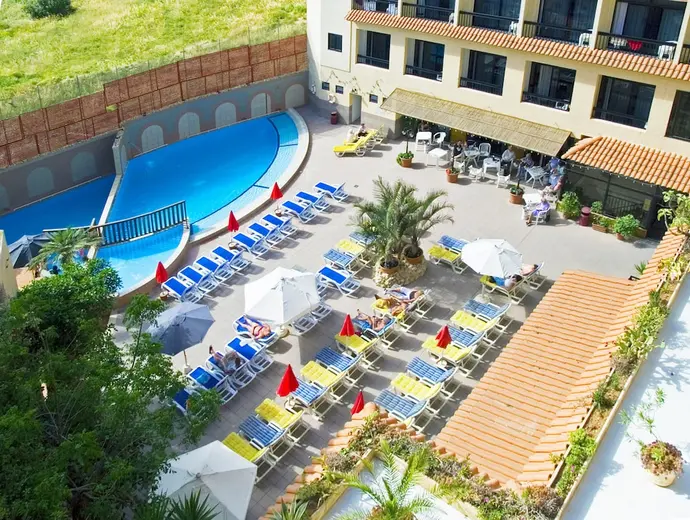 Canifor Hotel, Primary image