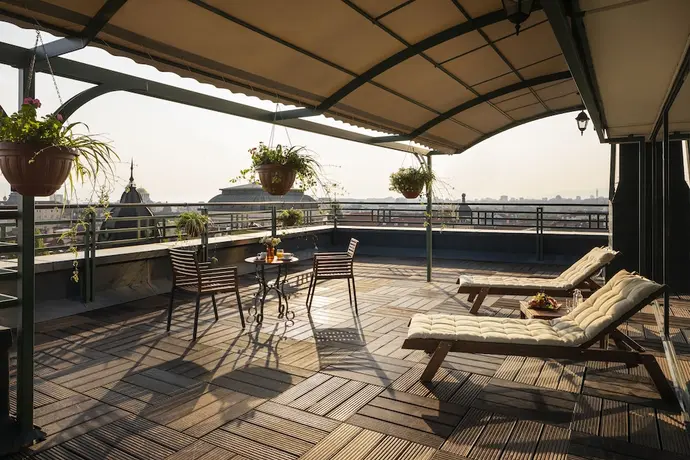 Grand Hotel Sofia, Primary image