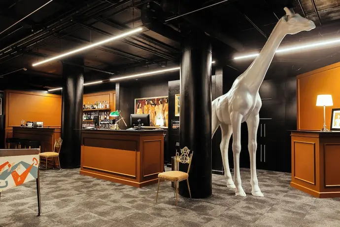 The Aries Hotel, Primary image