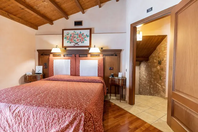 Relais Santa Anastasia, Primary image