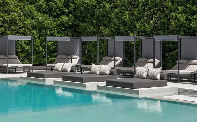 Blazer Suites Hotel, Primary image