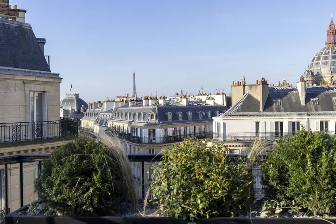 Le 12 Hotel, Primary image