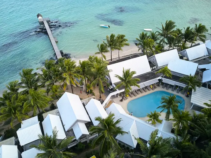Tropical Attitude - Adults only, Primary image