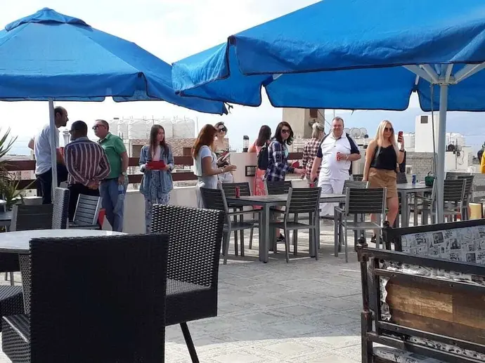 Mass Paradise Hotel, 