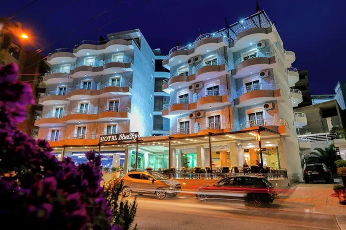 Hotel Blue Sky, Primary image