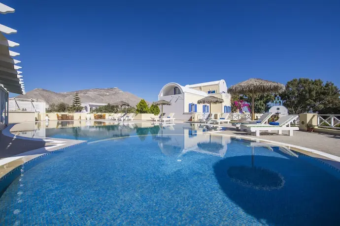 Bella Santorini, Primary image