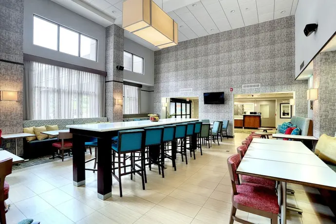 Hampton Inn & Suites Parsippany/North, Reception