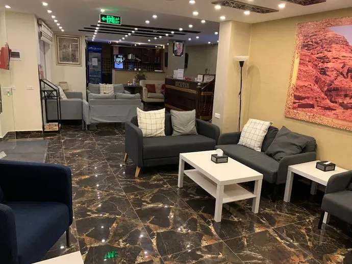 Shaqilath Hotel, Reception