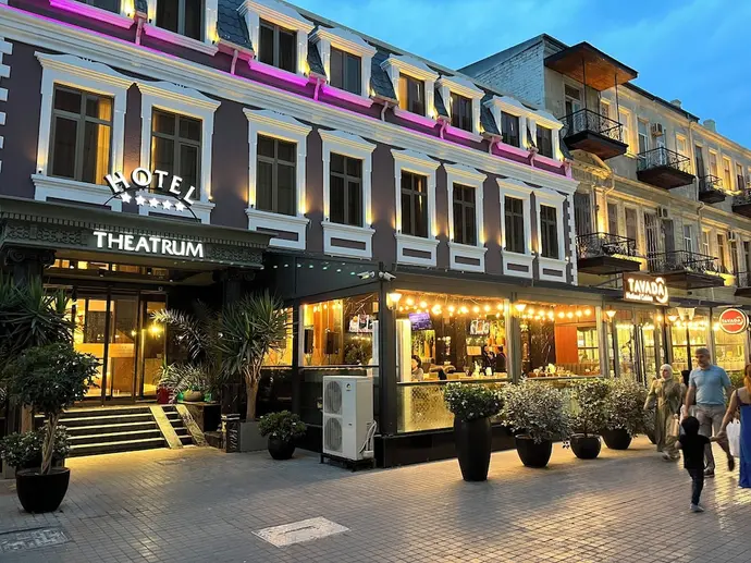 Theatrum Hotel Baku, Primary image