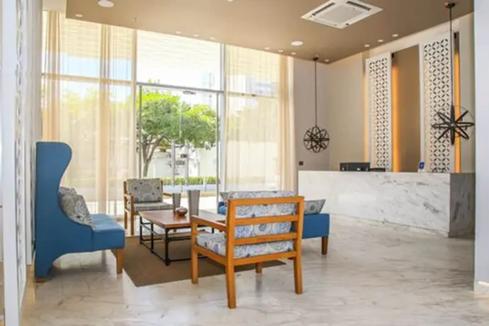 Grand Marina Santa Marta, Lobby sitting area