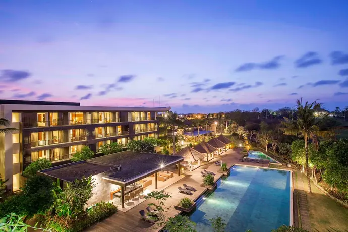 Le Grande Bali, Primary image