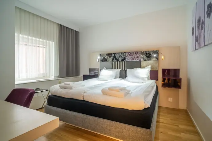 Solna Park & Hotel, Primary image