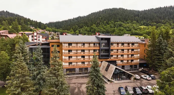 Bakuriani Inn, Primary image