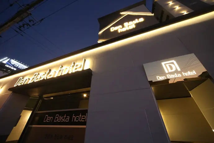 Den Basta Hotel, Primary image