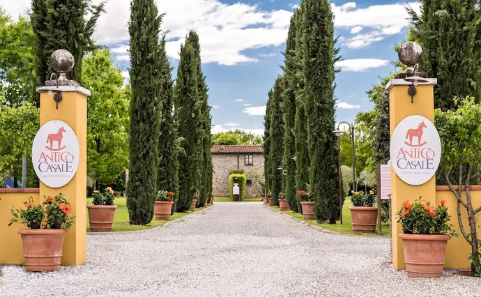 Antico Casale, Primary image