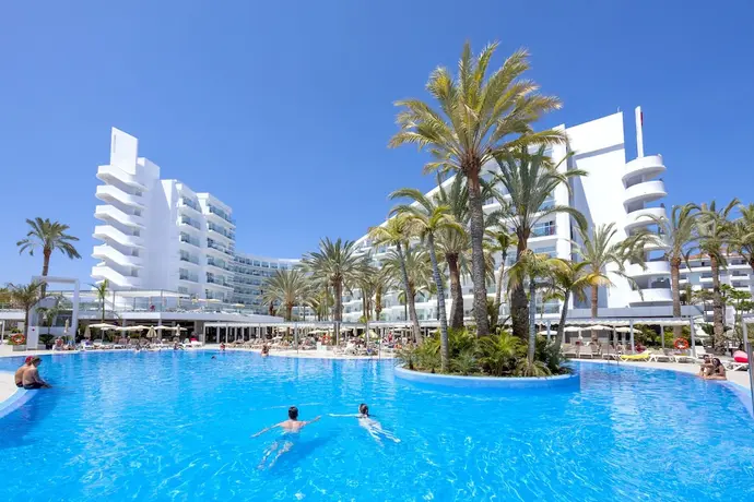 Hotel Riu Papayas - All Inclusive, Primary image
