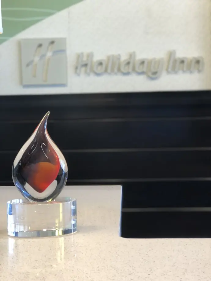 Holiday Inn Hotel & Suites Saskatoon Downtown by IHG, Concierge desk