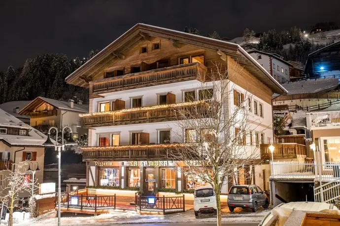 ApartHotel La Tambra, Primary image