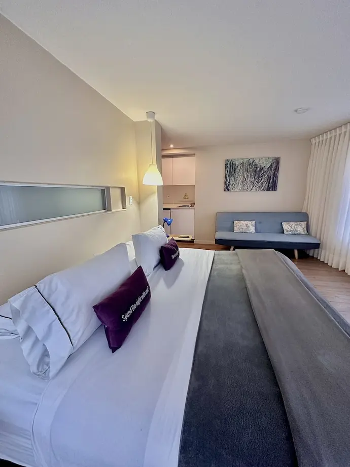 Hotel Living 55, Primary image
