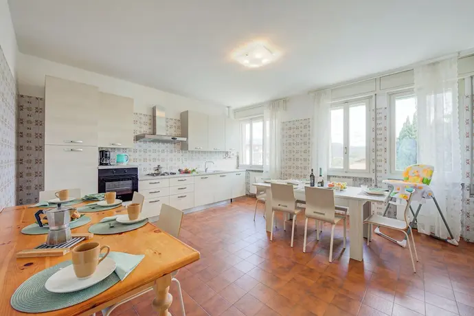 Margherita Near Lake - Family Friendly, Primary image