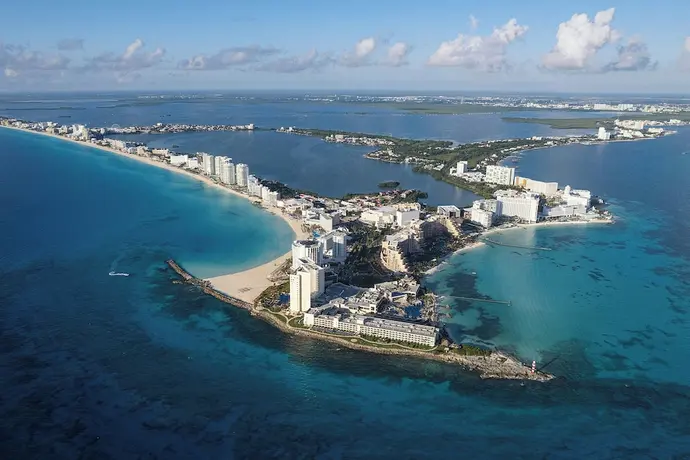 Renovated Aloft Cancun, Primary image