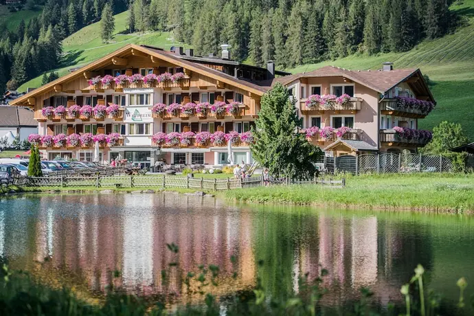Hotel Waldheim Sexten Sesto, Primary image
