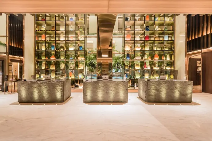 Ashley Tanah Abang, Primary image