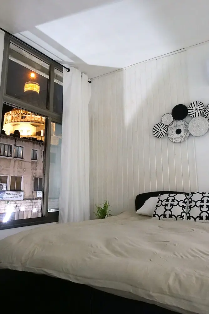 City Center Rooms, Primary image