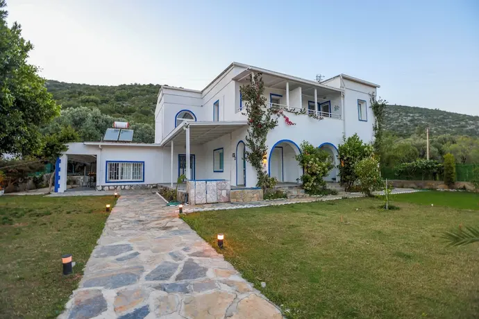 Yalıyanı Pansiyon, Primary image