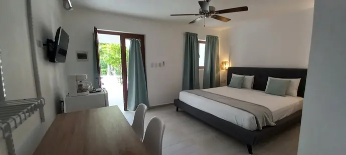 La Piazzetta Suites, Primary image