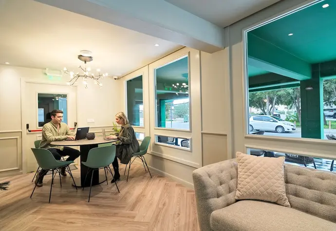 LIV The City Suites, Reception