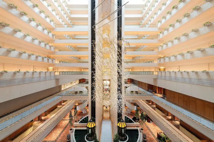 Conrad Singapore Orchard, Primary image