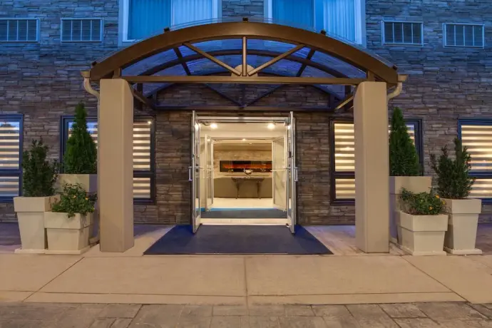 Holiday Inn Express & Suites Fredericton by IHG, 