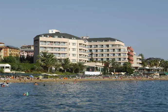 Aska Just In Beach, General view