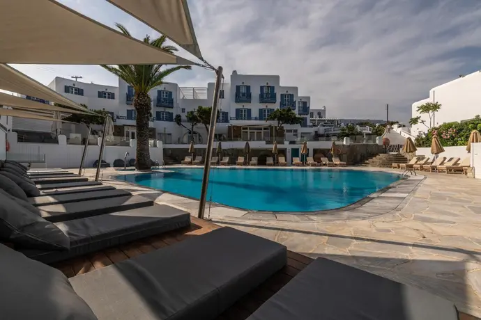 Poseidon Hotel Suites, 