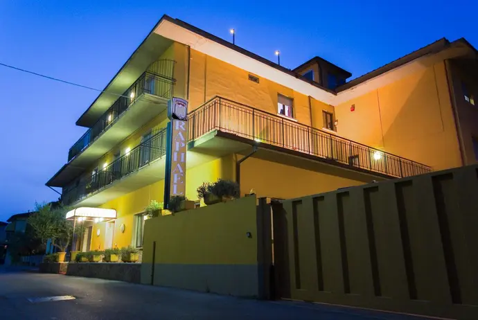 Hotel Raphael, 