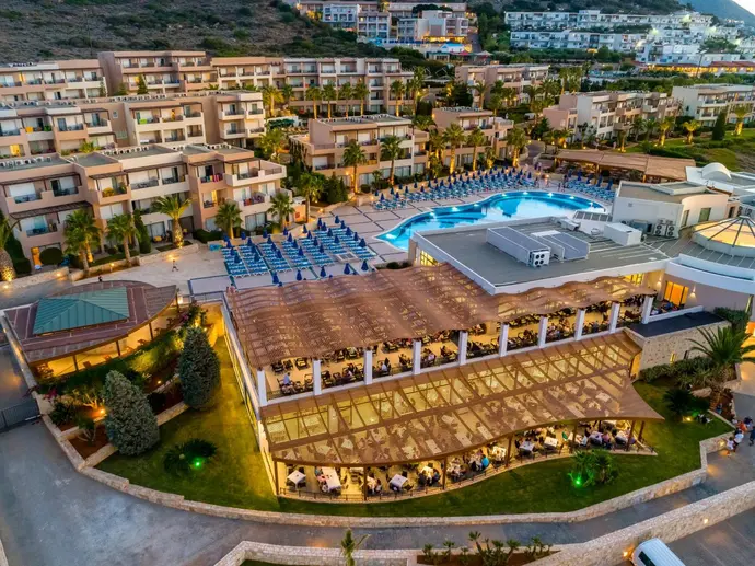 Grand Hotel Holiday Resort, 