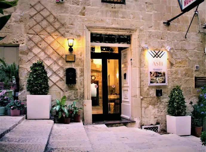 Casa Asti, 