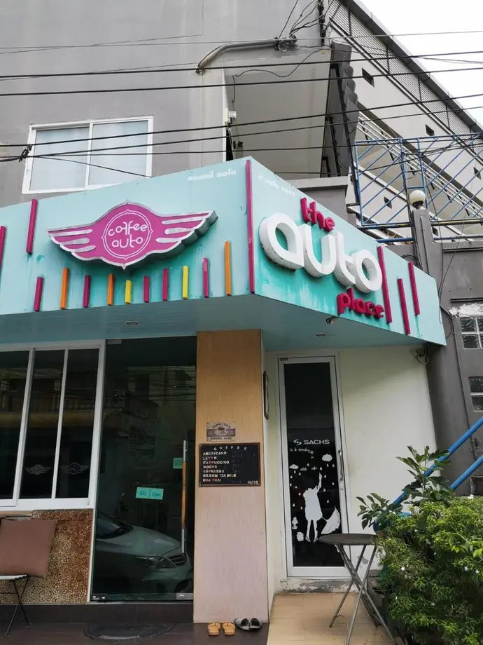 The Auto Place, 