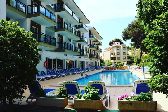 Guya Wave Hotel, 