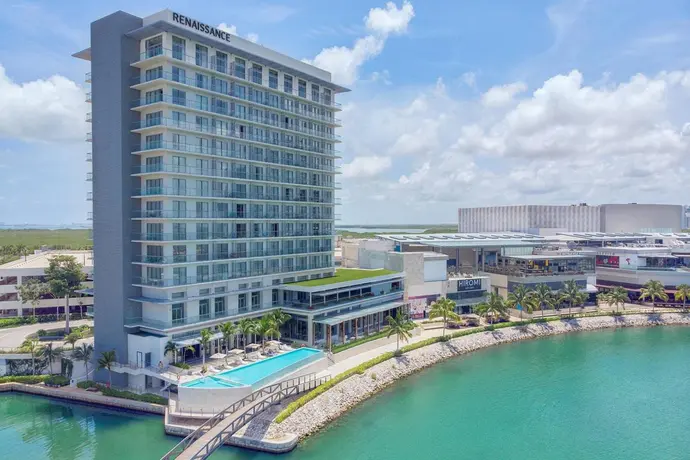 Renaissance Cancun Resort & Marina, 