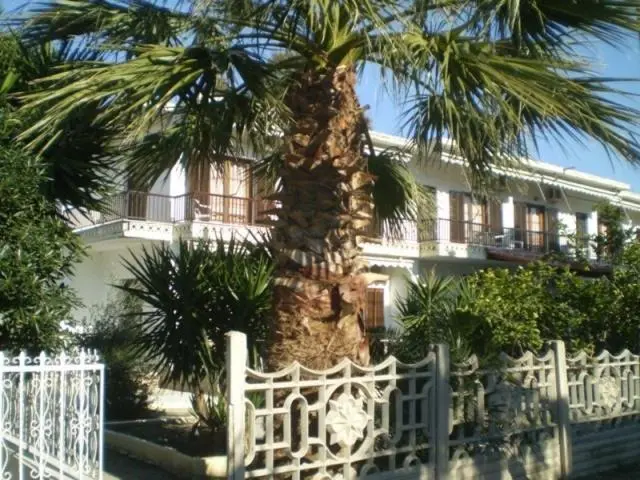 Hotel Apolafsi, 