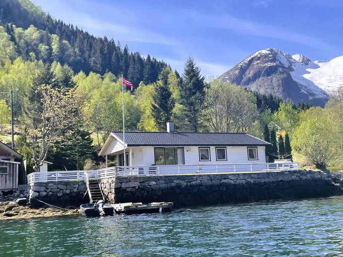 Der Fjordtraum in Balestrand direkt am Wasser, 