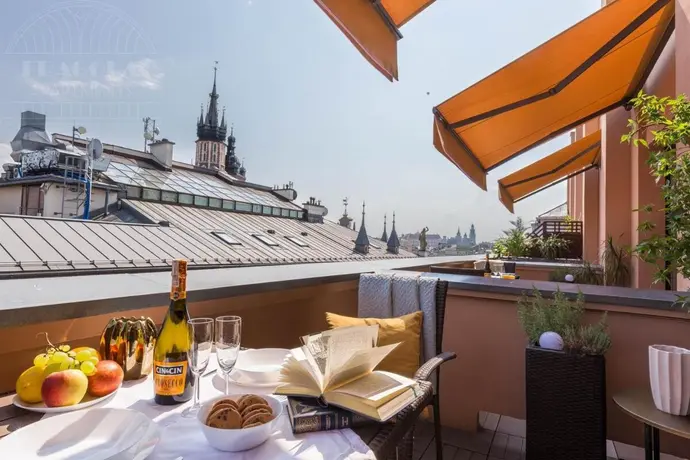 Feniks Fragola Apartments, 