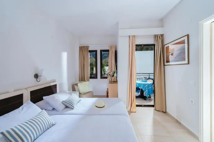 Paradise Hotel-Apartments, 